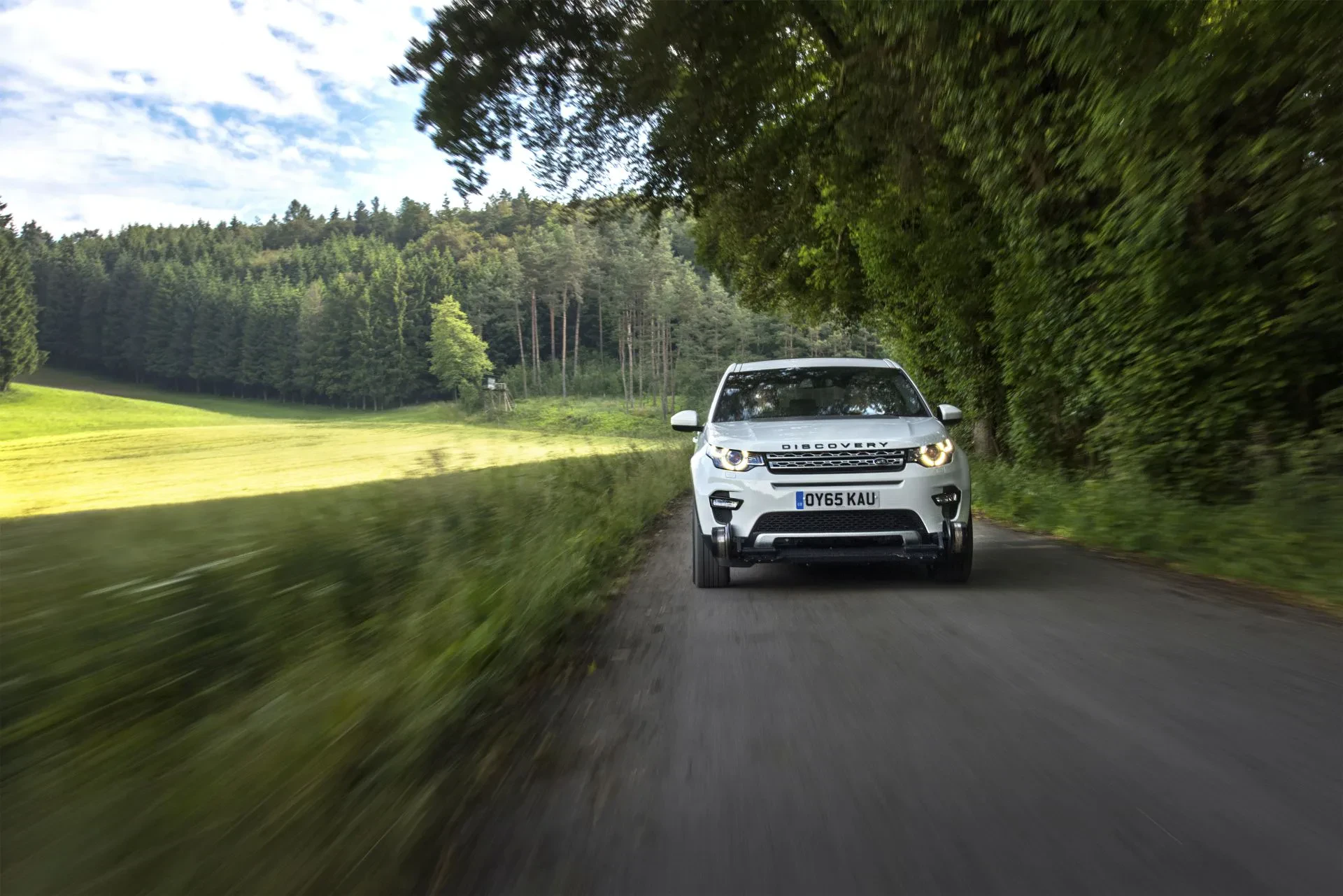 Elegancki SUV z napędem na cztery koła i świetnymi silnikami coraz tańszy. Ludzie doceniają ten model