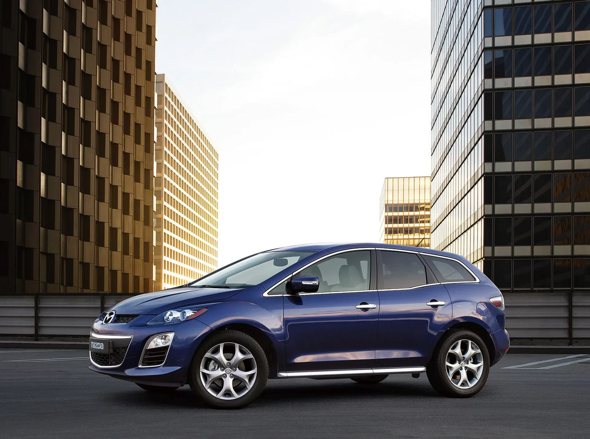 Mazda CX-7 SUV silnik cena ceny otomoto napęd moc benzyna diesel zalety wady opinie oceny otomoto tanio