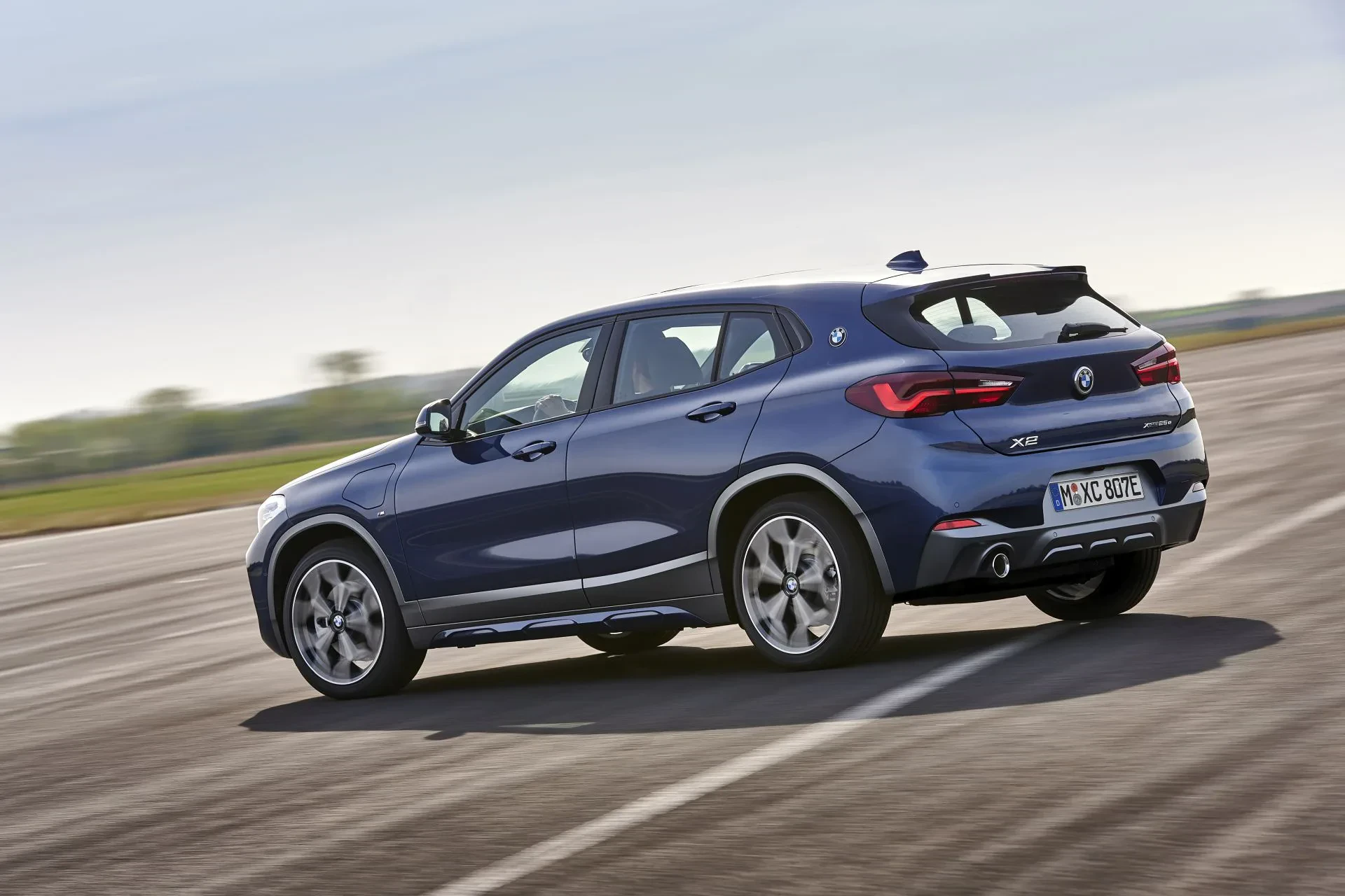 SUV BMW X2 silnik benzyna diesel osiągi moc napęd xdrive cena ceny opinie oceny zalety wady uzywany otomoto