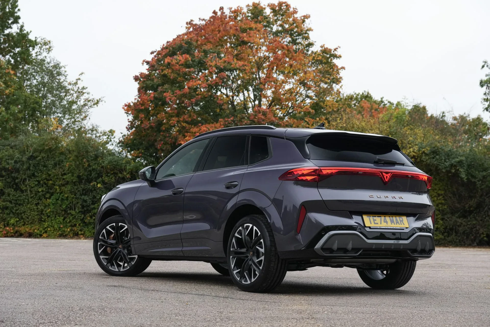 SUV Cupra Terramar silnik benzyna hybryda osiągi moc opinie oceny zalety wady cena ceny otomoto używany nowy