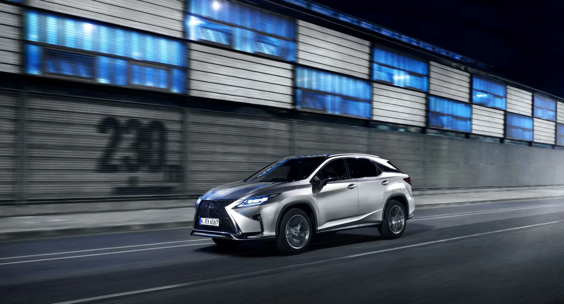 SUV Lexus RX silnik benzyna hybryda otomoto cena ceny opinie oceny zalety wady