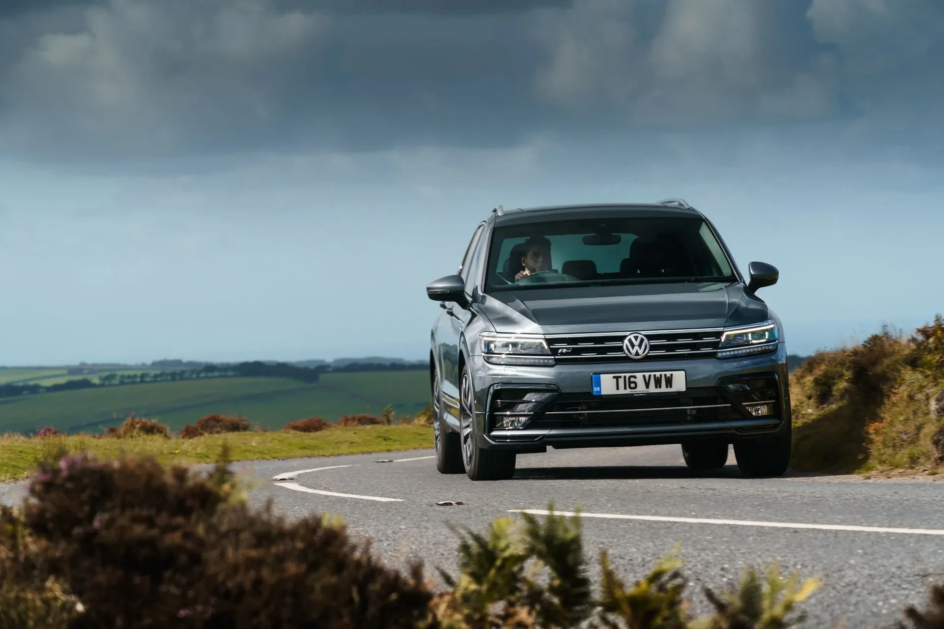 SUV Volkswagen Tiguan silnik benzyna diesel cena ceny używany otomoto opinie oceny zalety wady