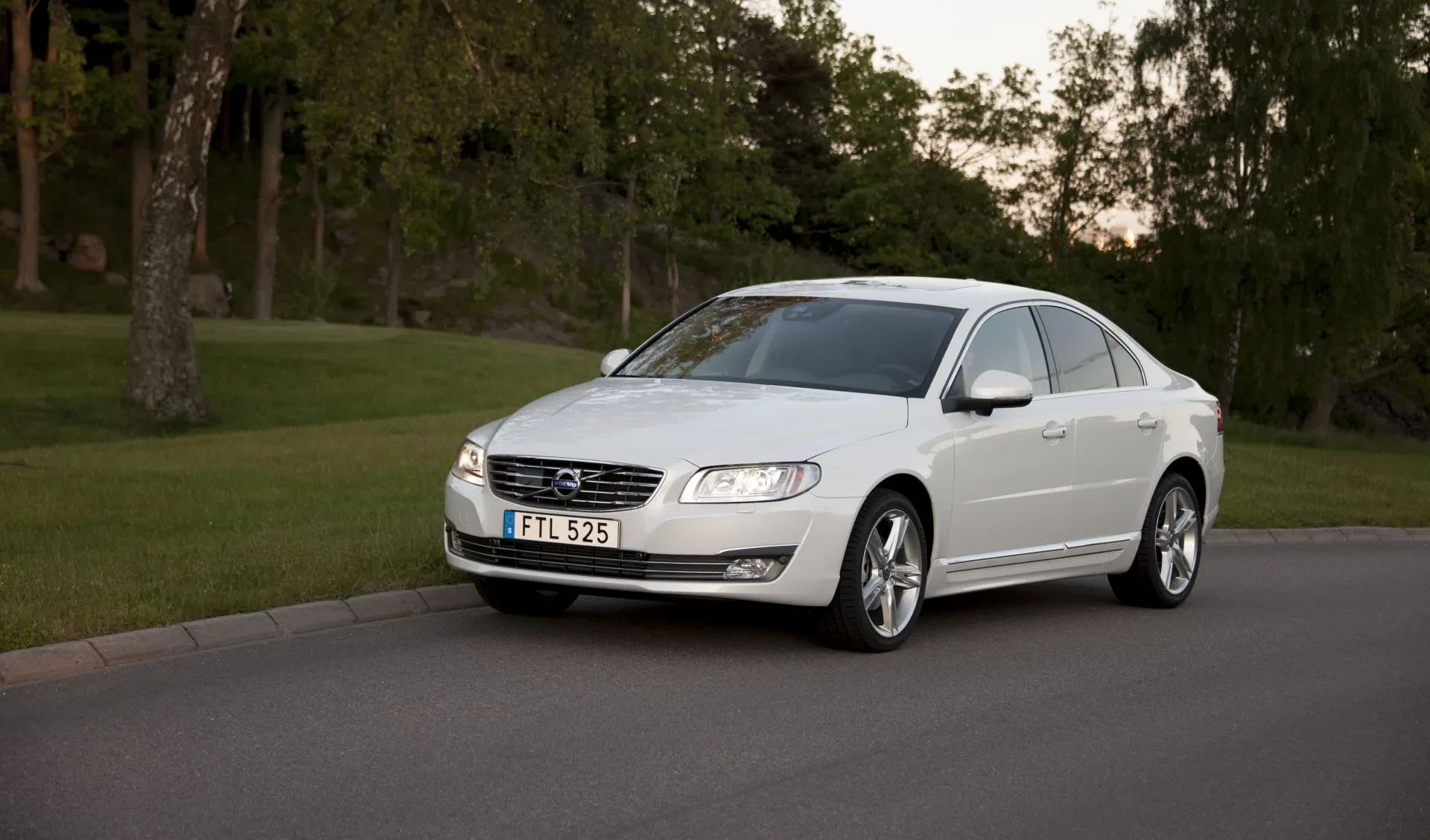 Volvo S80 silnik benzyna diesel cena ceny opinie oceny zalety wady otomoto tanio
