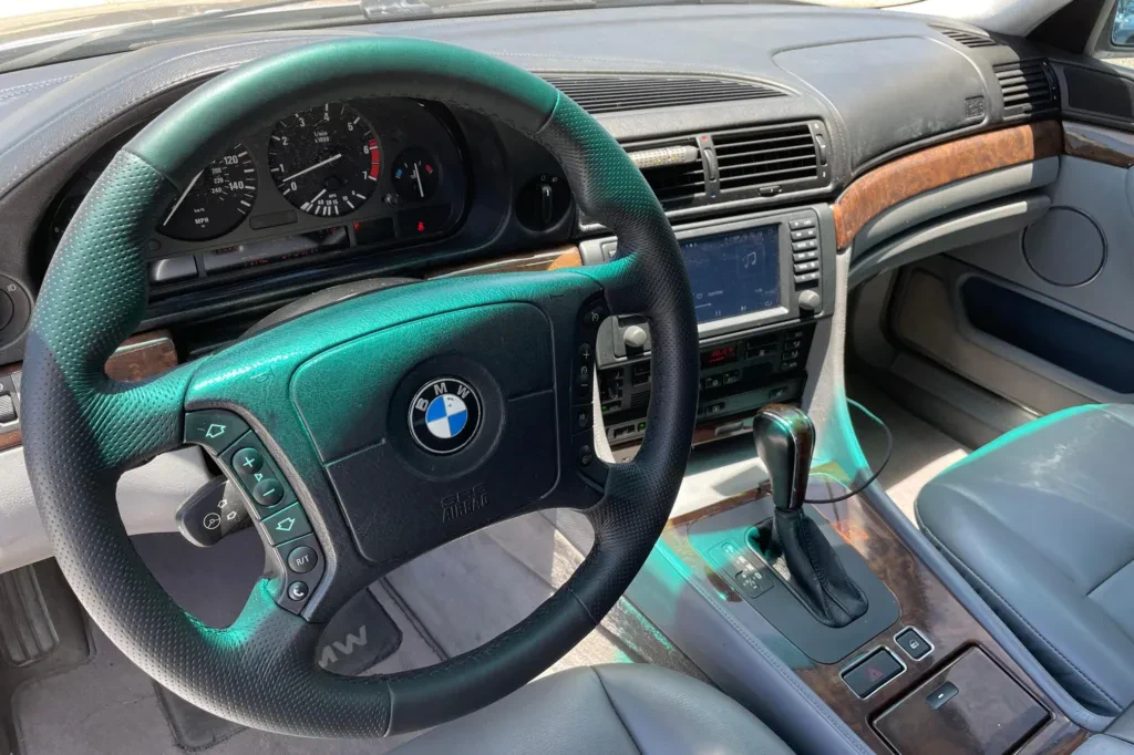 bmw-serii-7-james-bond