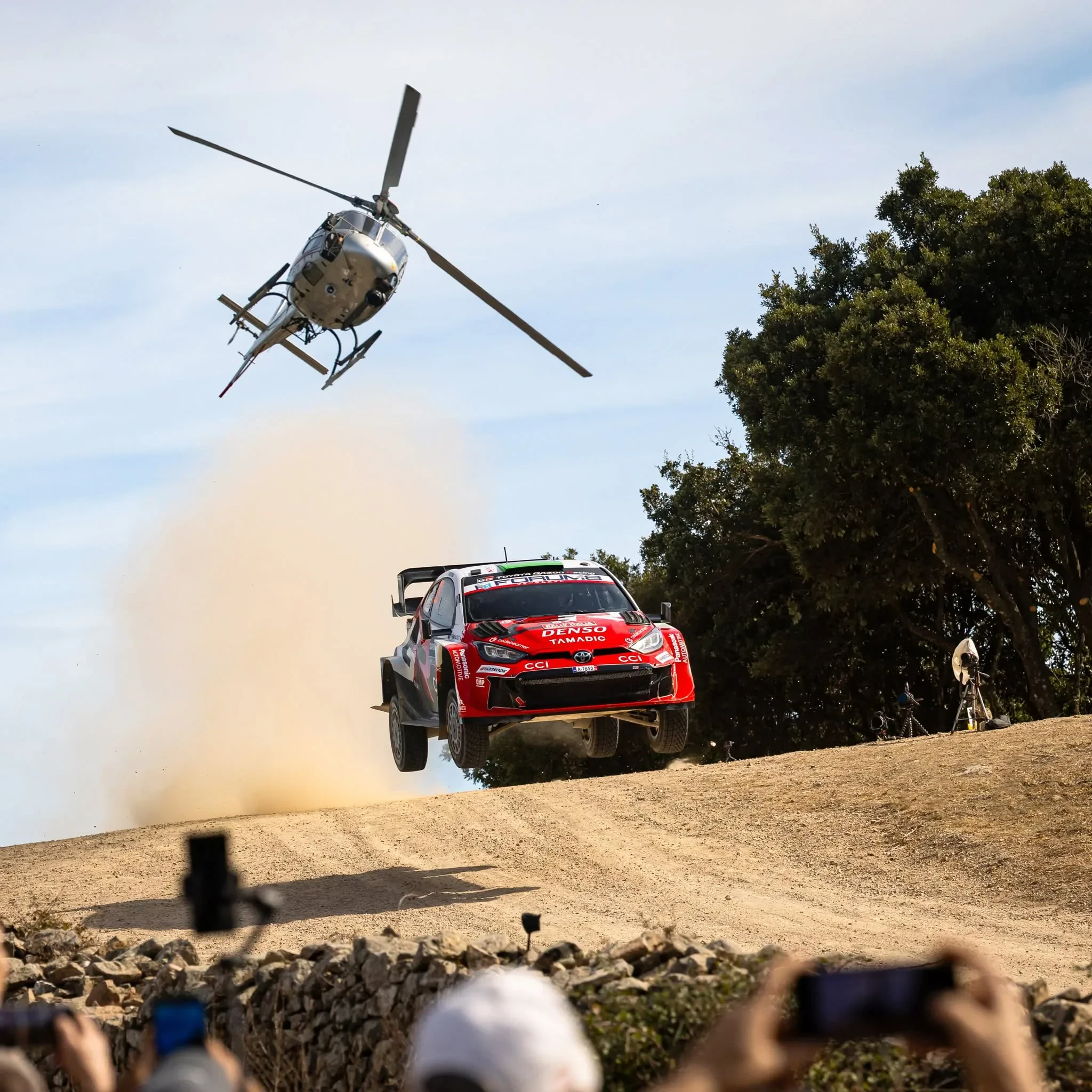 WRC: Elfyn Evans mistrzem świata. Solberg rozbija samochód w epickim finale na Power Stage