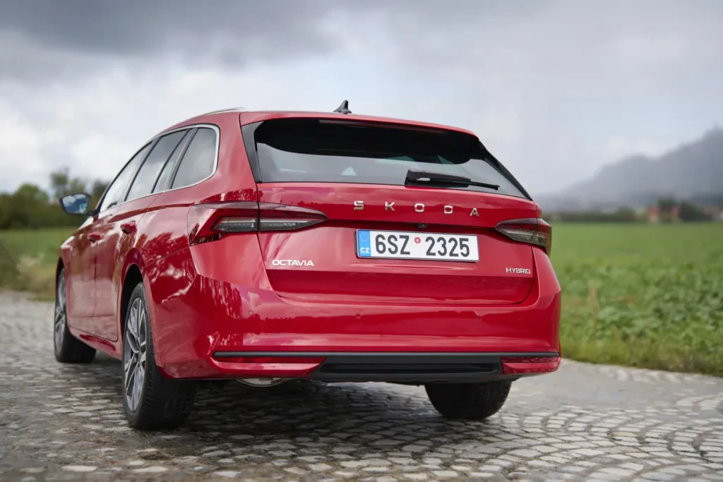 skoda-octavia-hybryda